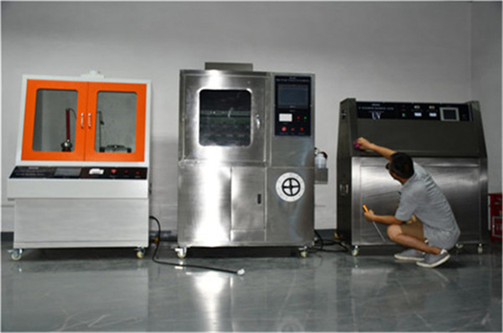 Materiais de isolamento Equipamento de ensaio de rastreamento IEC AC DC Máquina de ensaio de laboratório comutável